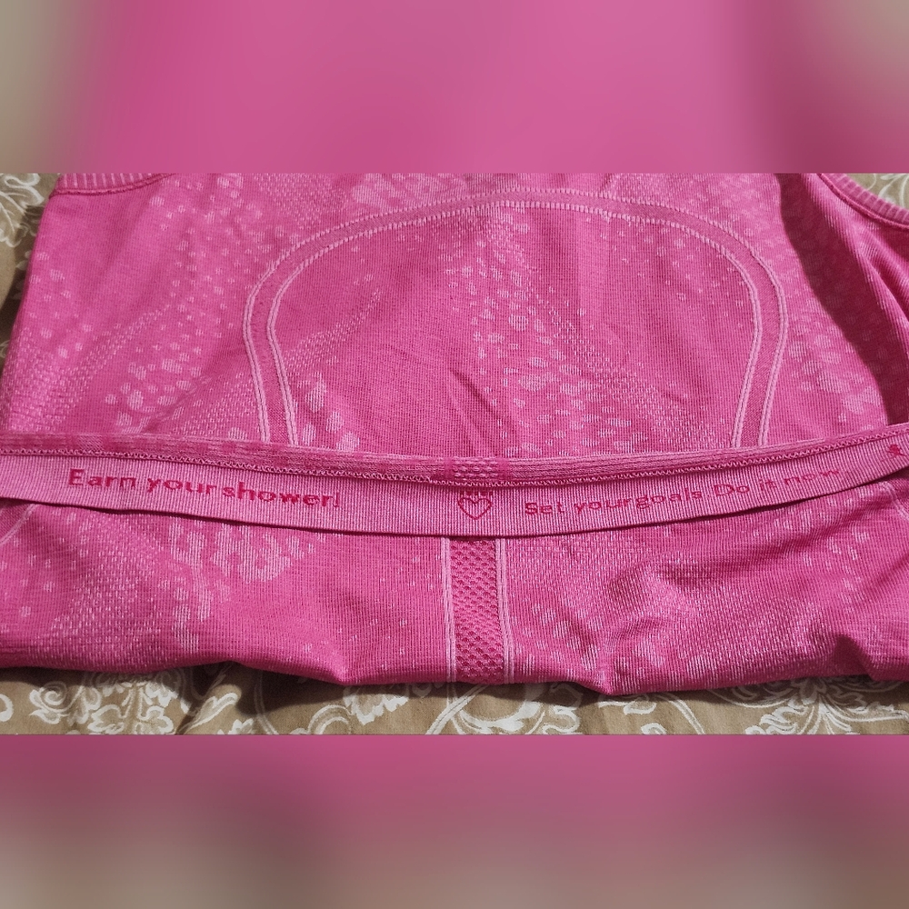 Lululemon Swiftly Tech Racerback Tank Top Pink Size 12 - Picture 5 of 7